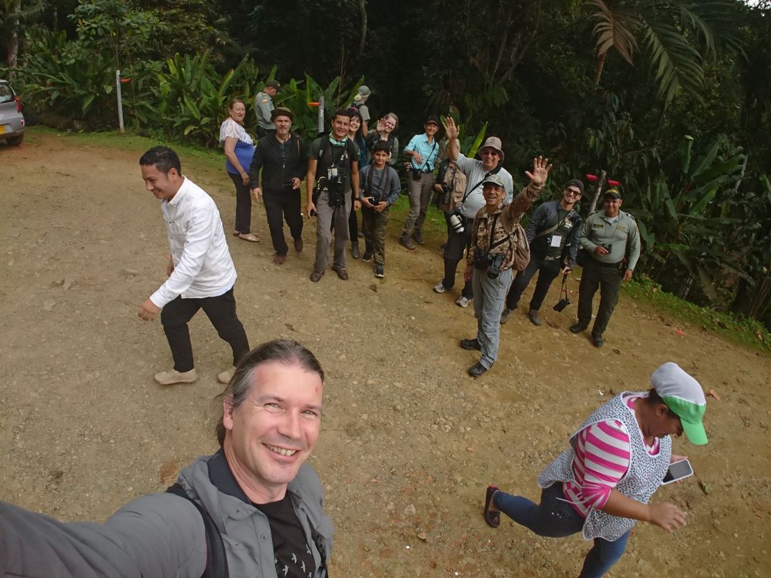 Deltagere på fredagen fugletur til Kilometros 18. Colombia Birdfair 2019, Cali, Colombia.