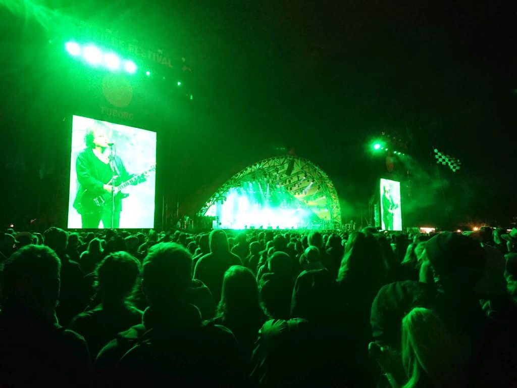 Lørdag aftene lukkede The Cure Orange scene. Orange, Roskilde Festival 2019.